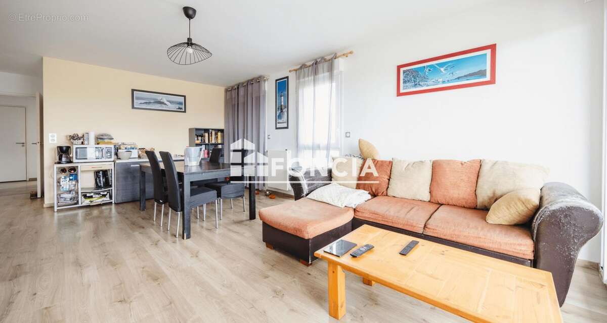 Appartement à CHARTRES-DE-BRETAGNE