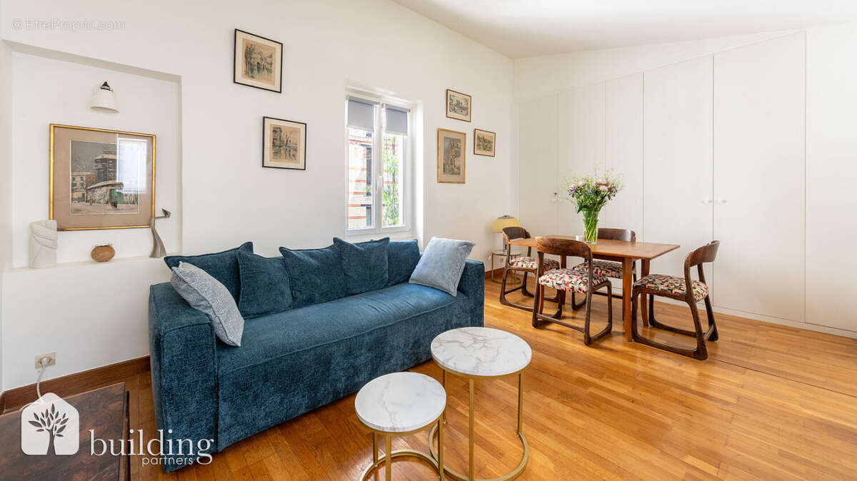 Appartement à PARIS-17E