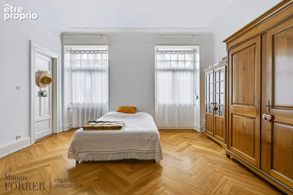 À VENDRE ! Appartement 5 pièces aux prestations soignées avec triple réception   151 m2   Contades - photo 6