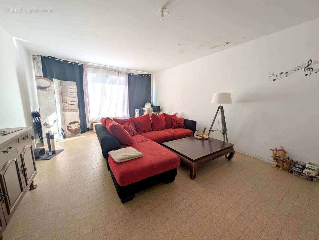 Maison à DOUE-LA-FONTAINE