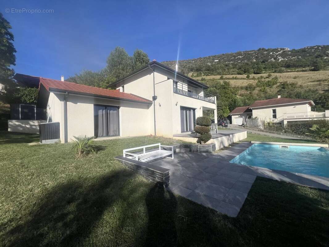 Maison à PONT-EN-ROYANS