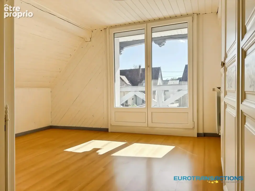 Maison de 5 pièces rénovée et au calme en impasse, de 100 m² (121 m² au sol) avec dépendance (80 m²) - photo 10