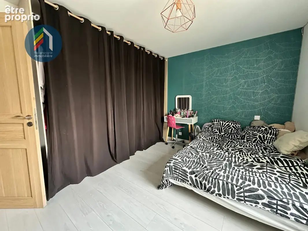 Maison familiale T7, 1000m2 de jardin avec dépendances - photo 13