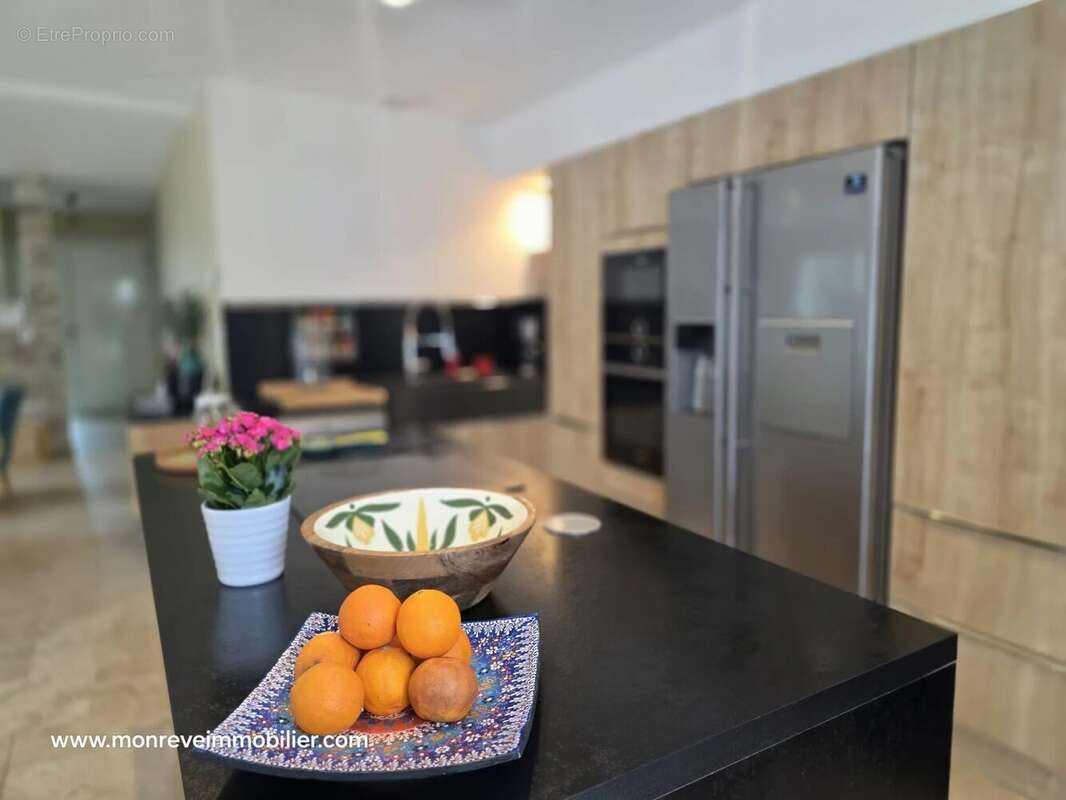 Maison à BOUGUENAIS