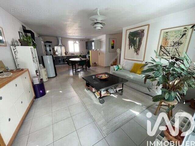 Photo 3 - Maison à SAINTES