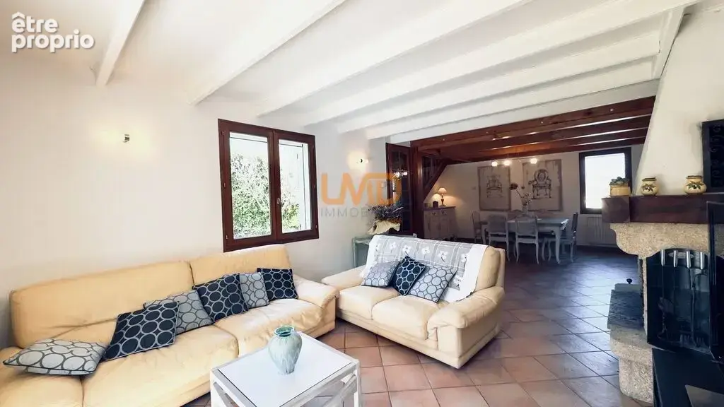 Villa de plain-pied au calme absolu avec piscine et double g - photo 13