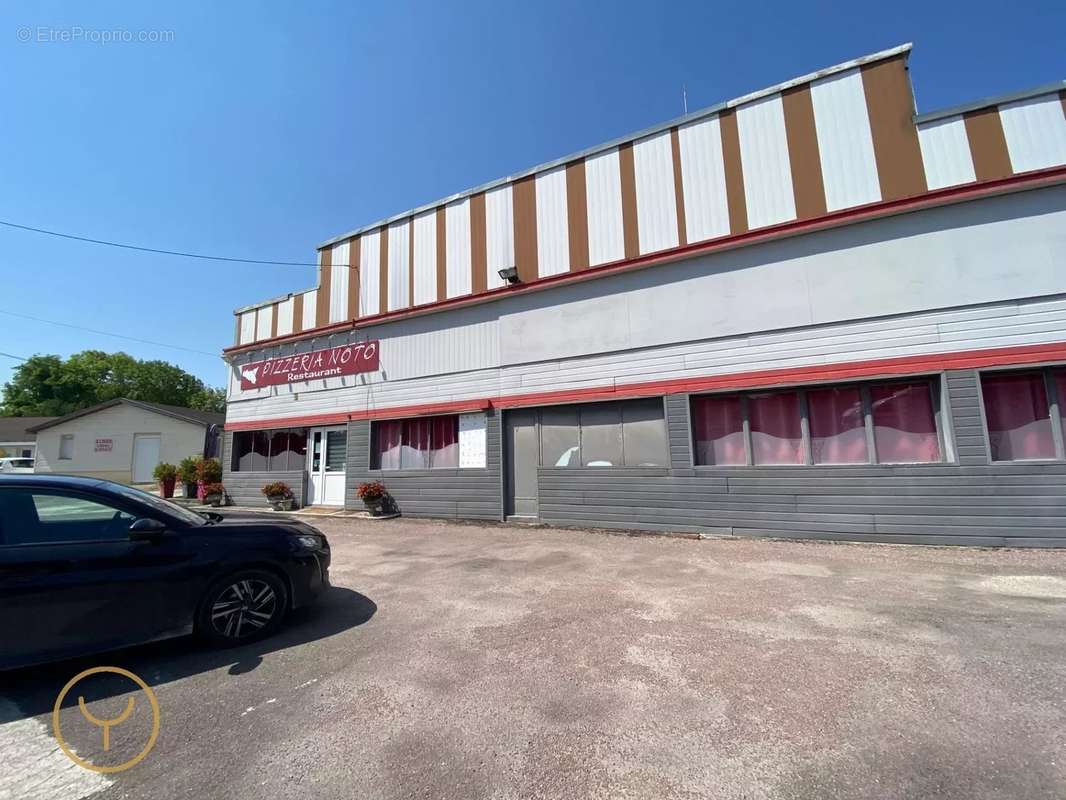 Commerce à ESTISSAC