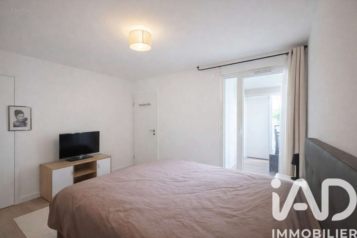 Photo 6 - Appartement à AUBERVILLIERS
