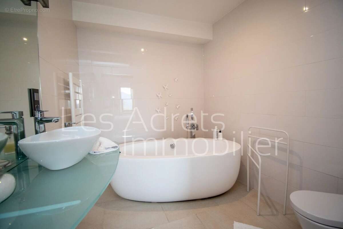 Maison à LES ADRETS-DE-L&#039;ESTEREL