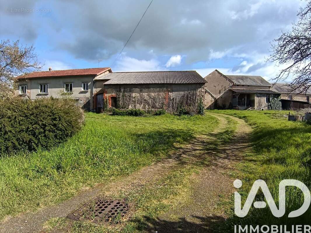 Photo 2 - Maison à SAINTE-VERGE