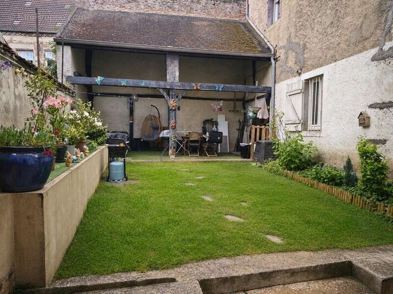 Maison à AUXONNE