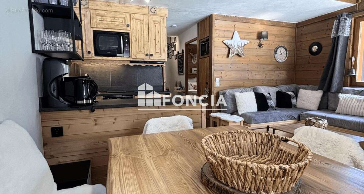 Appartement à LES ALLUES