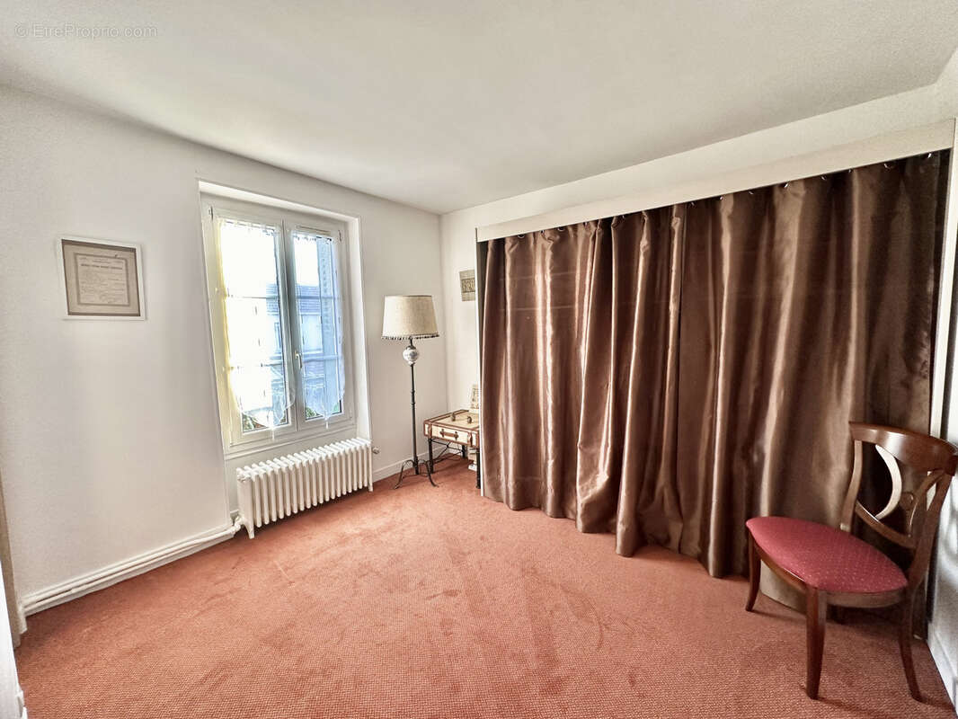 Maison à CHAMPIGNY-SUR-MARNE