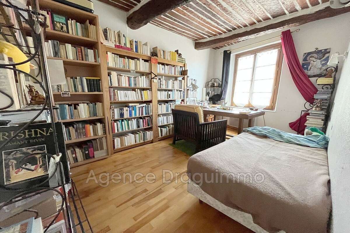 Appartement à DRAGUIGNAN