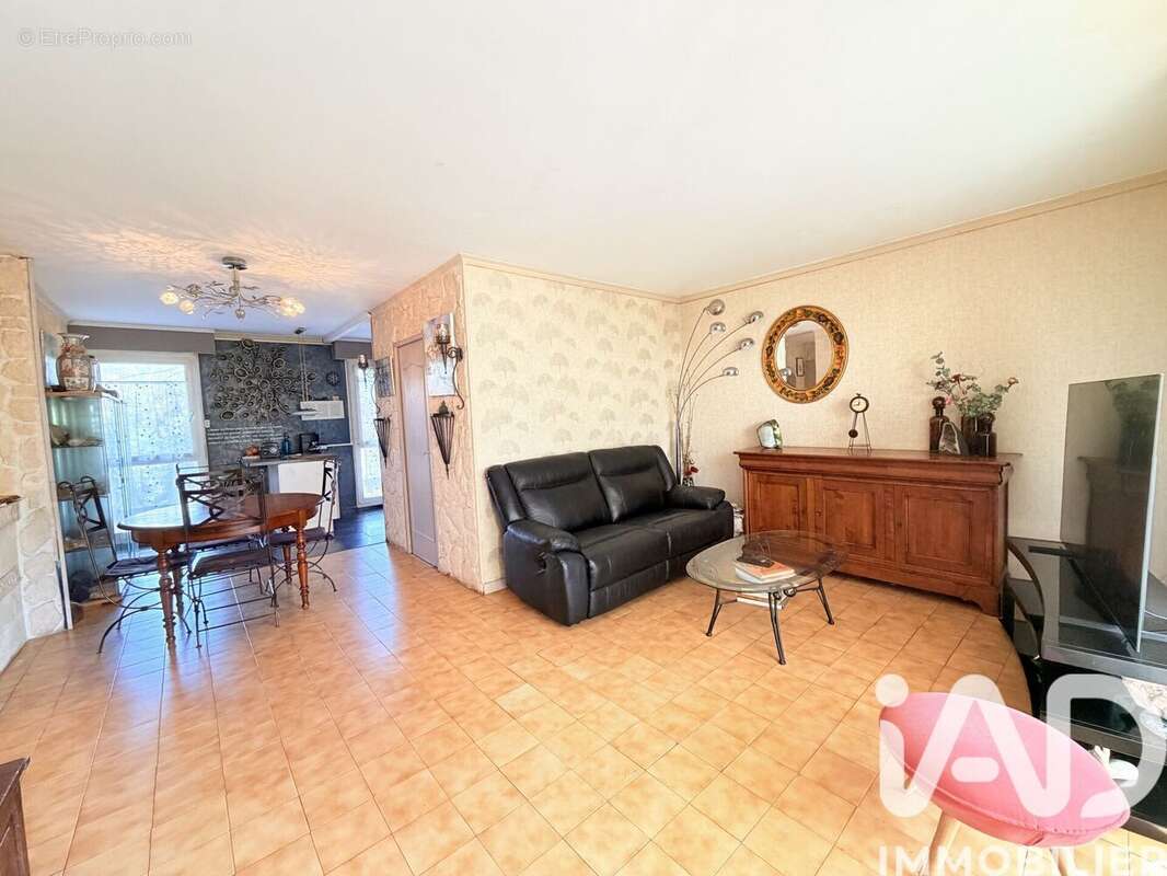 Appartement 76 m² à Lognes  - photo 5