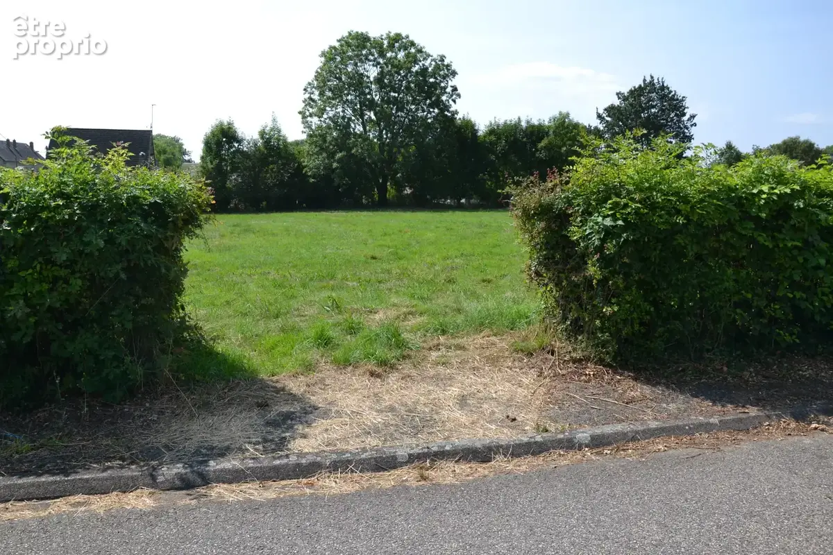 Beau terrain plat constructible de 1.956 m2 proche Sancy - photo 5