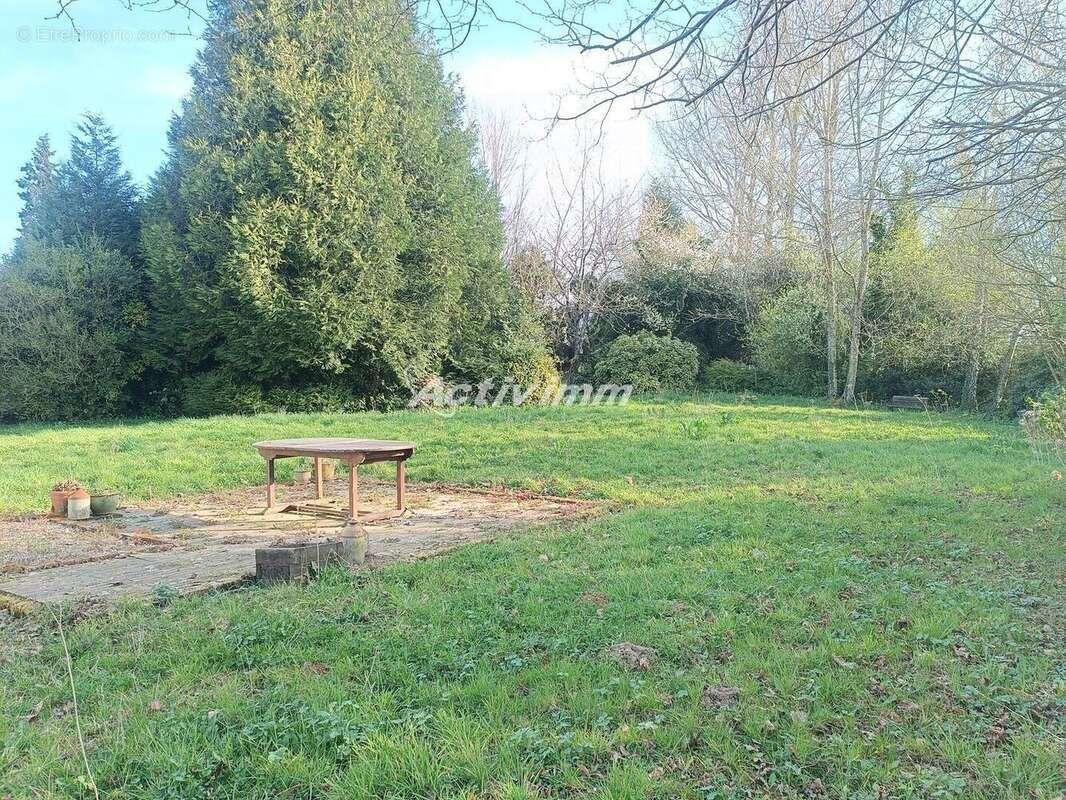 4258 2 - Maison à HESDIN