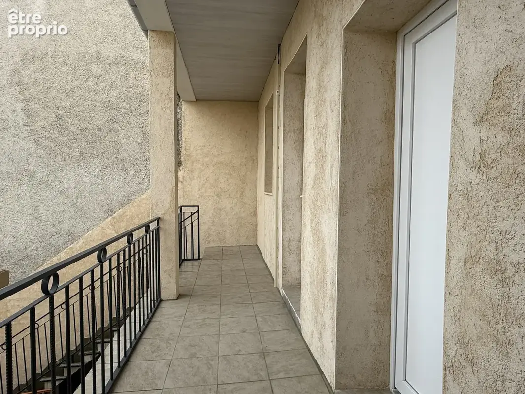 Photo Appartement à Saint-Rambert-D'albon au prix de 111 000€