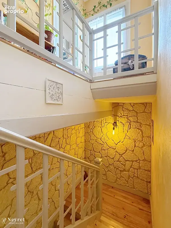 Oullins centre, belle propriété de charme avec annexe de 100m2 - photo 12