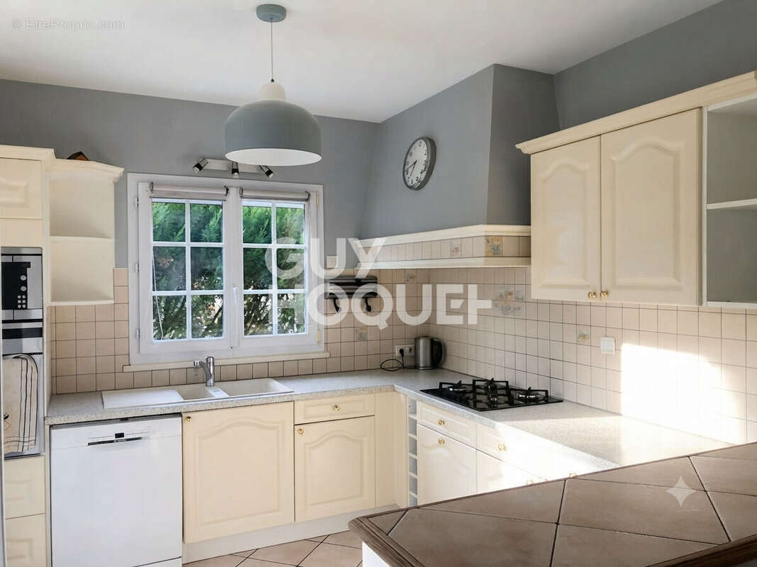 Maison à vendre proche Ezy-sur-Eure ? Cadre privilégié, jardin arboré et quartier recherché - photo 2