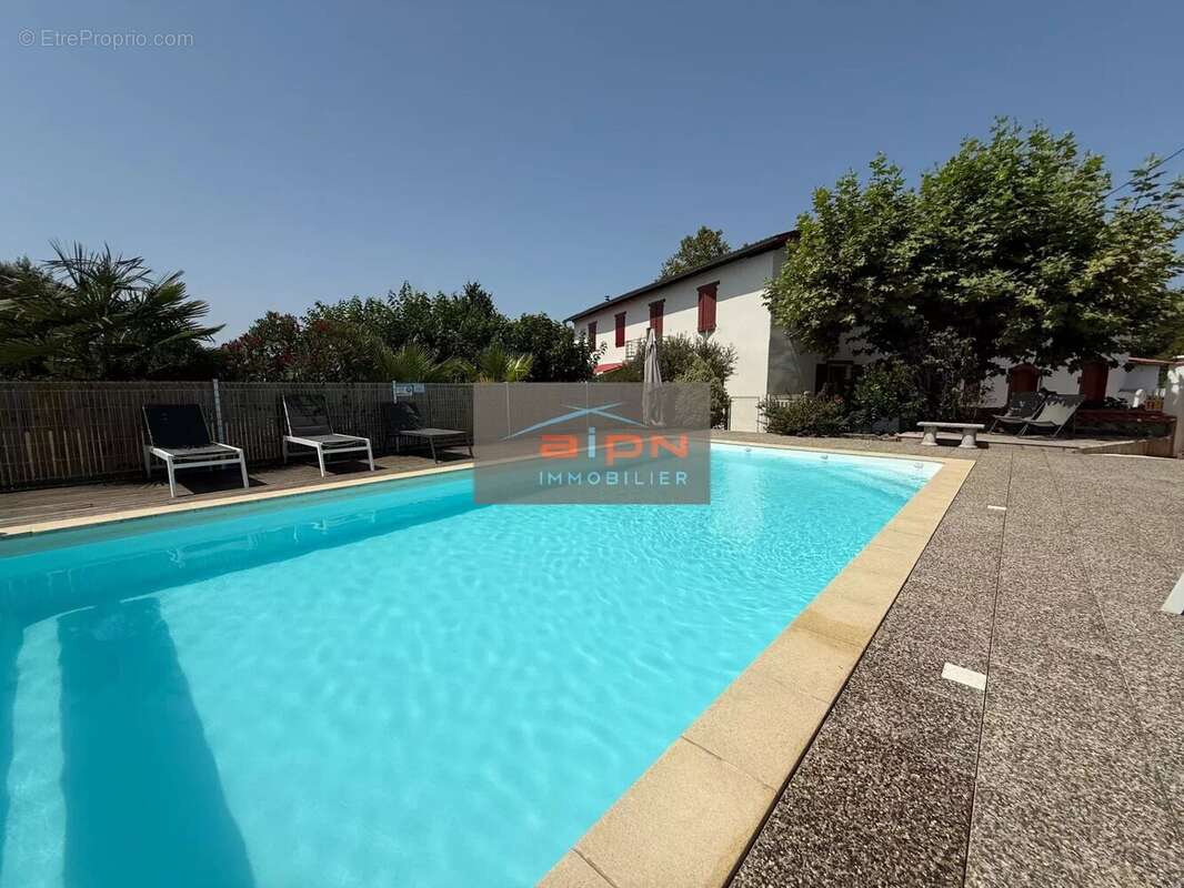 Maison à LABETS-BISCAY