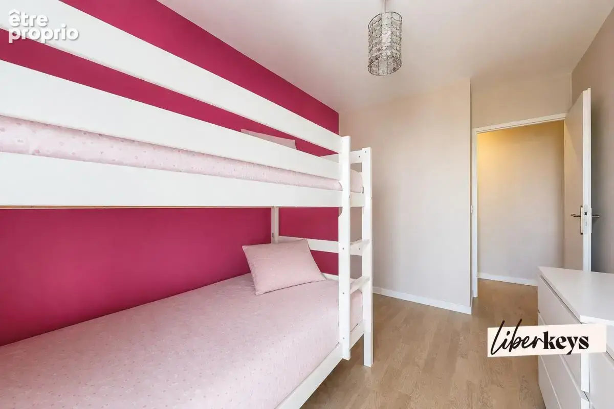 4 pièces familial de 80 m²  Balcon, parking, cave  Résidence 2015 - photo 13
