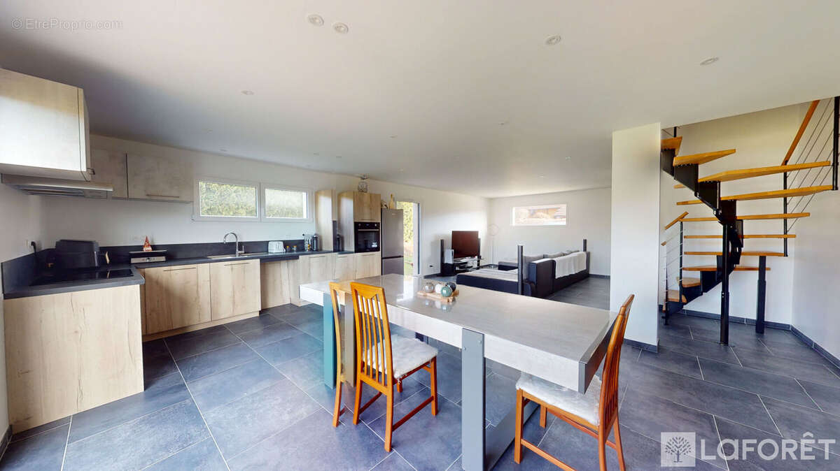 Maison à CHARQUEMONT