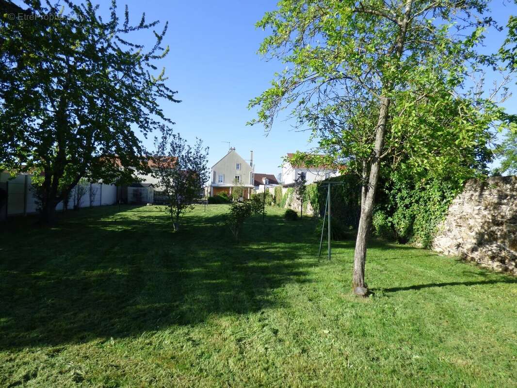 Appartement à IVERNY