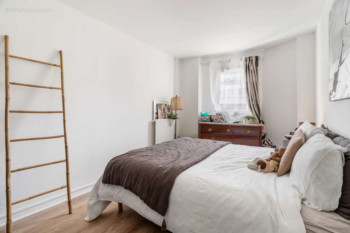 Appartement à LEVALLOIS-PERRET