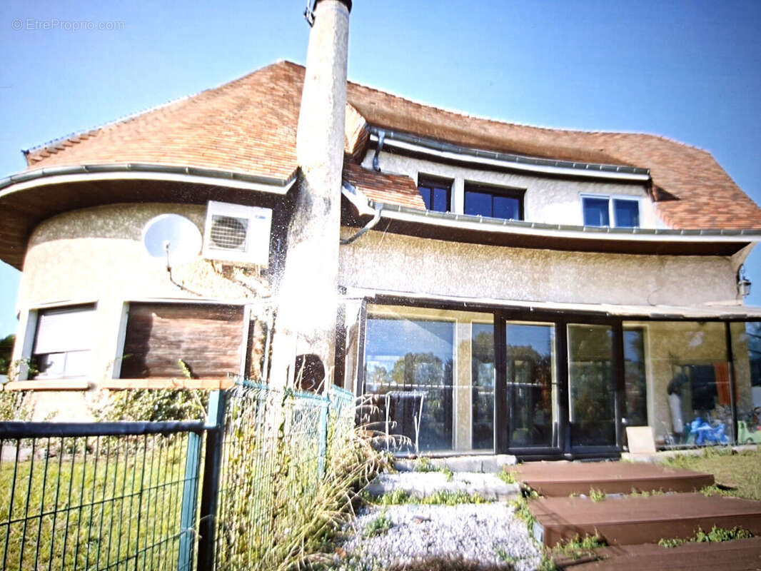 Maison à SERRES-CASTET