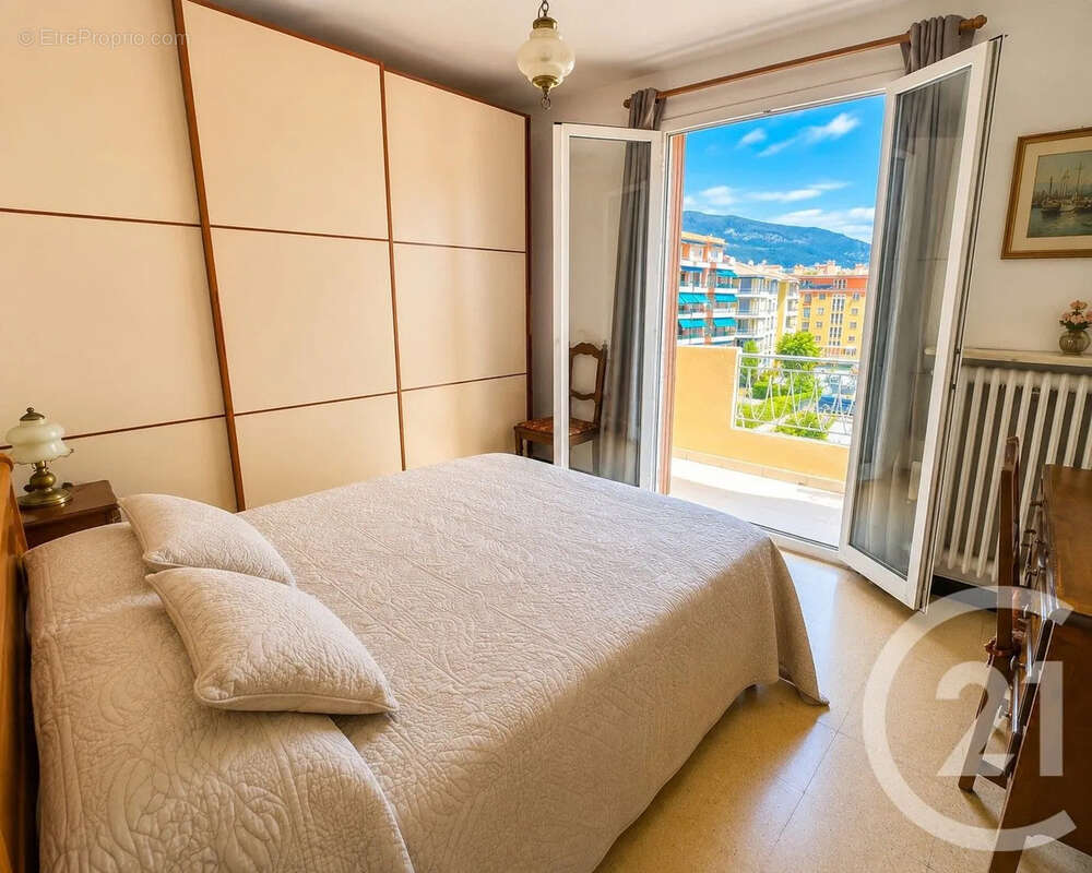 Appartement 45 m² à Roquebrune-Cap-Martin  - photo 4