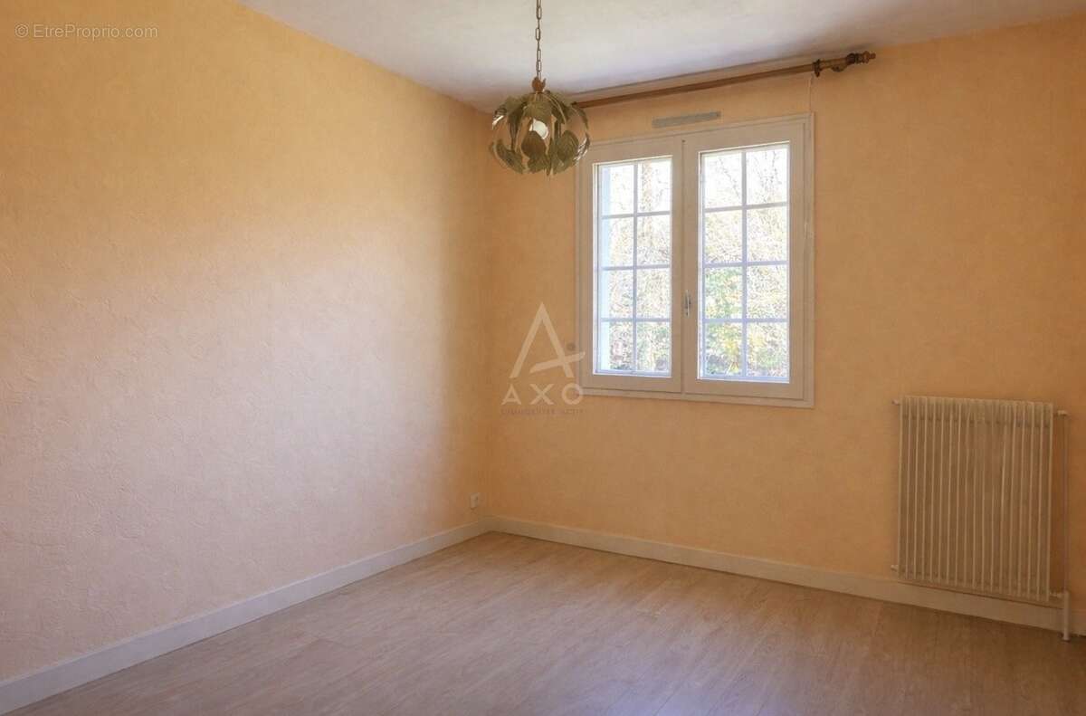 Maison à VOEUIL-ET-GIGET