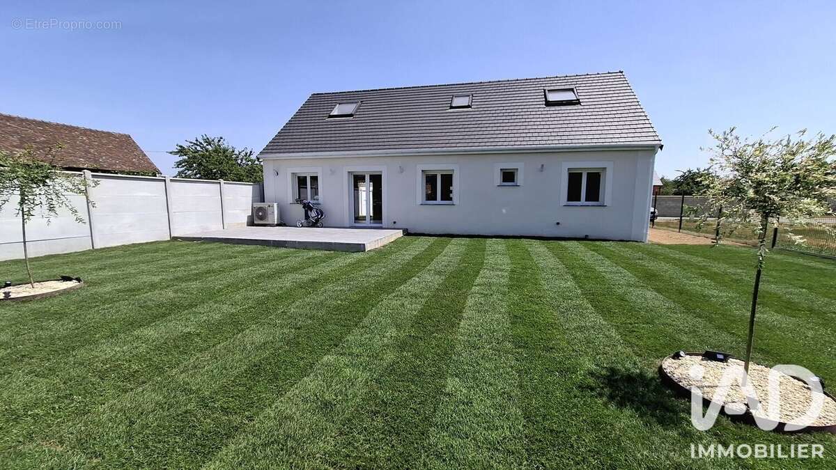Maison 130 m² à Saulnieres  - photo 2