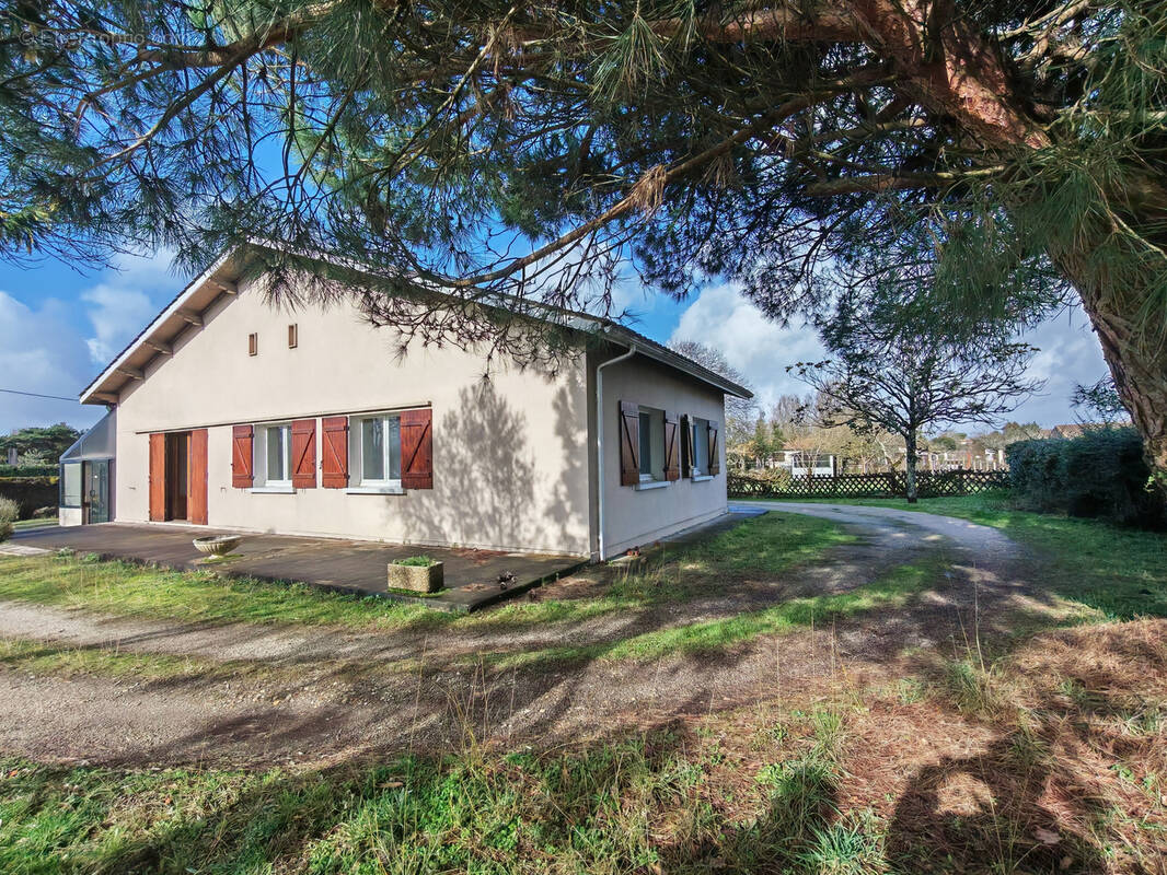 Maison à SAINT-ANDRE-DE-CUBZAC