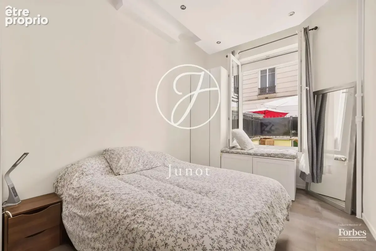 Paris 16e - TROCADÉRO / LUBECK - Appartement à vendre - 2 pièces - 40,41m² Carrez - 1 chambre - Terrasse 14,16m² - Sud Est. - photo 9
