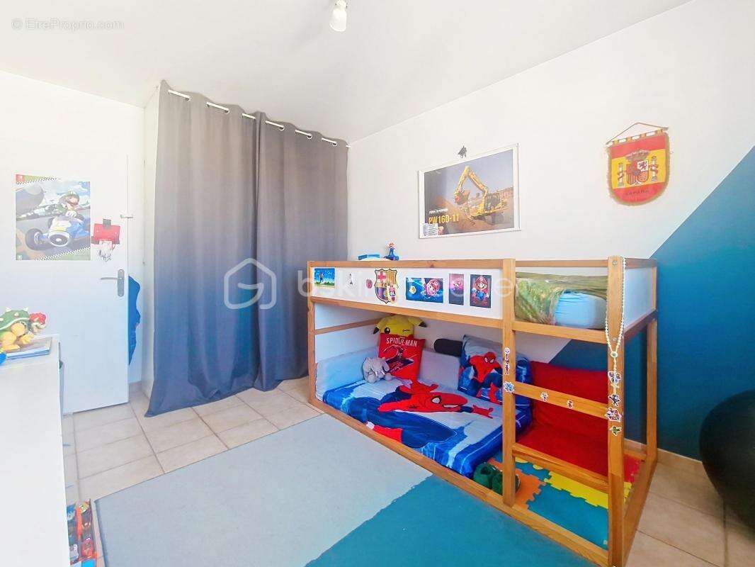 Appartement à ROGNAC