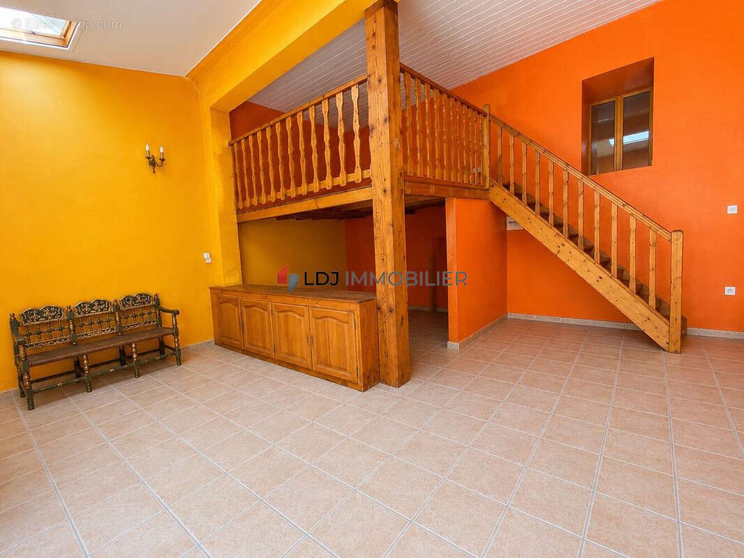 Appartement à THUIR