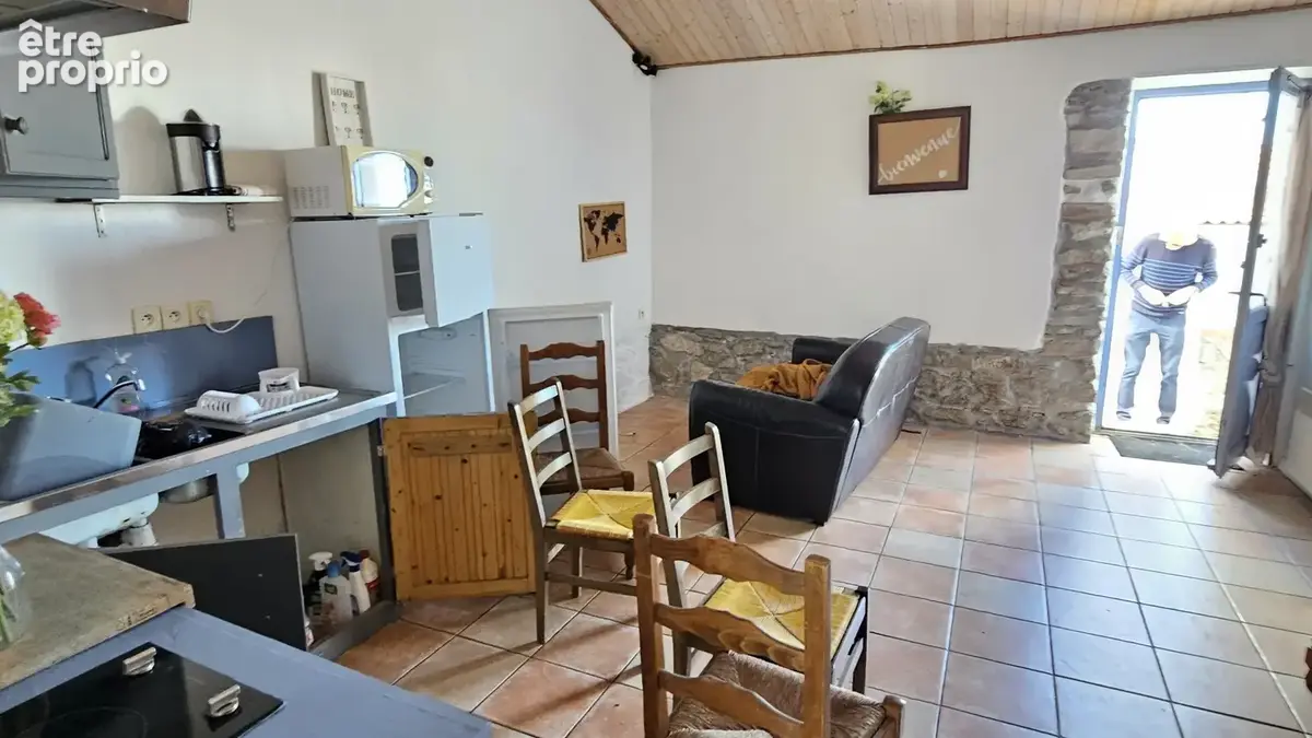 Opportunité dans le centre du Vieil, ensemble immobilier composé de 2 maisons. - photo 6
