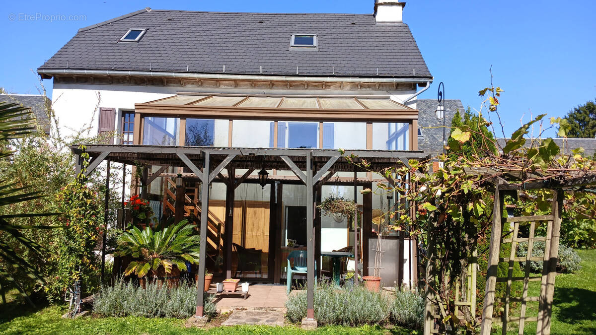 Maison à CHAUSSENAC