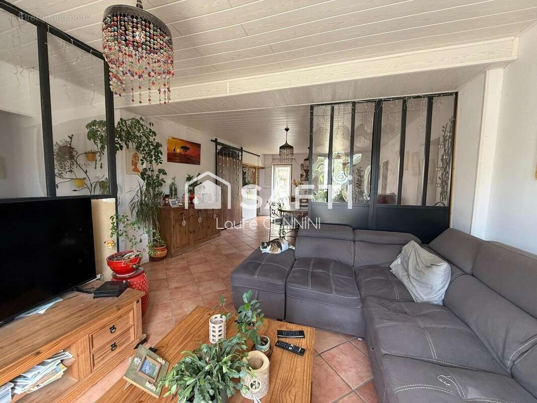 Photo 3 - Maison à VALREAS