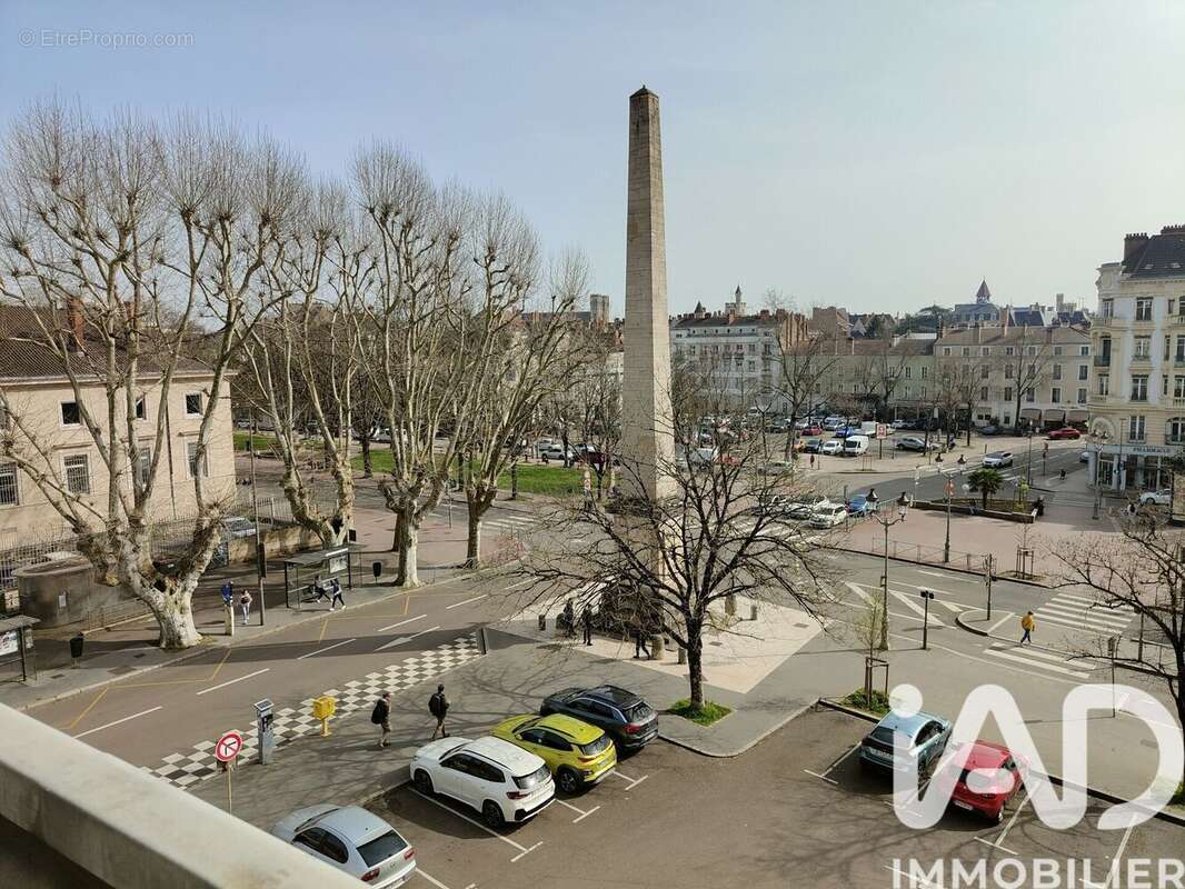 Photo 2 - Appartement à CHALON-SUR-SAONE