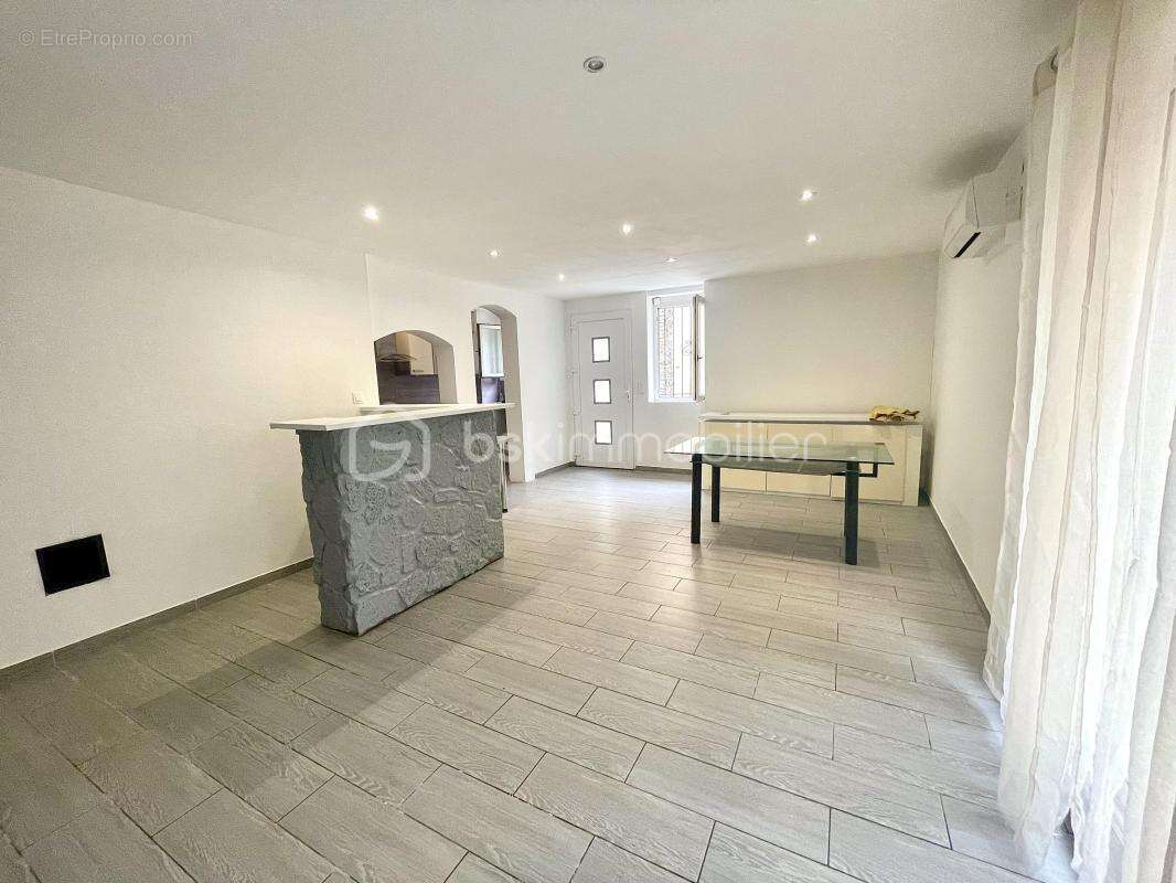 Maison à VILLELONGUE-DE-LA-SALANQUE