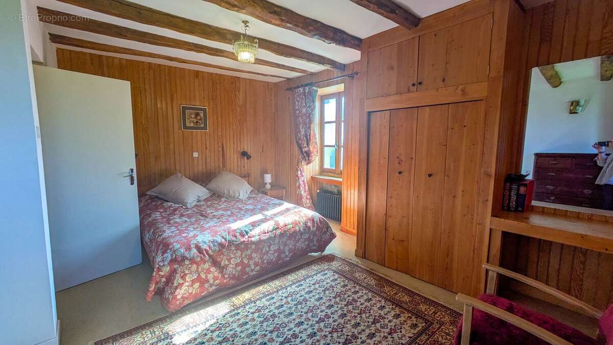 Ferme en pierre authentique avec piscine dans la campagne du Lot - photo 7