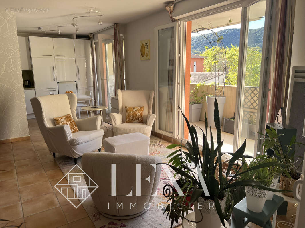 Appartement à GANGES