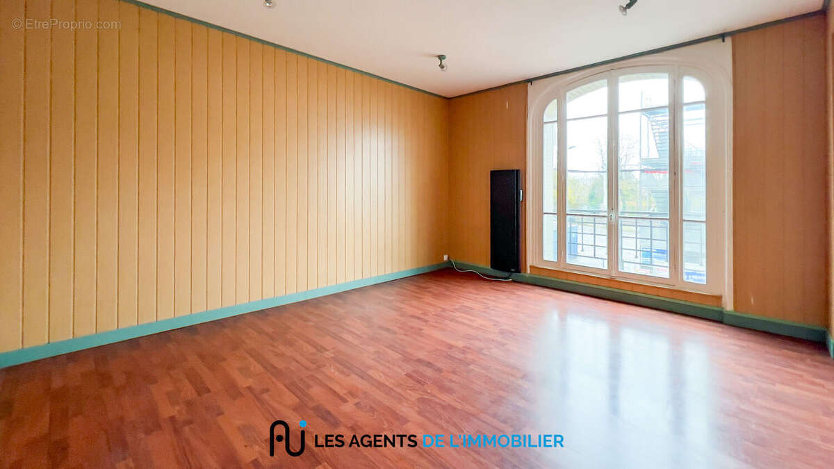 Appartement à NANTERRE