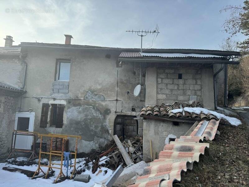 Maison à LA FAURIE