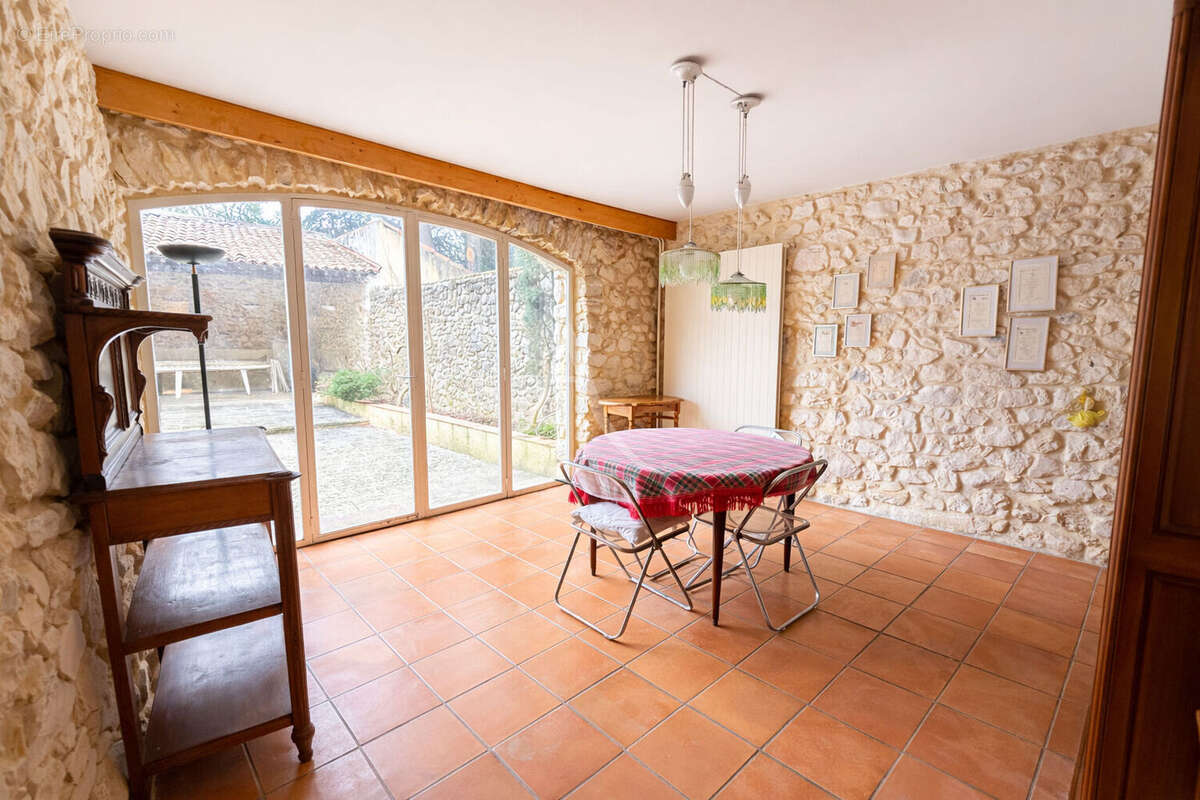 Maison à SAINT-GENIES-DE-MALGOIRES