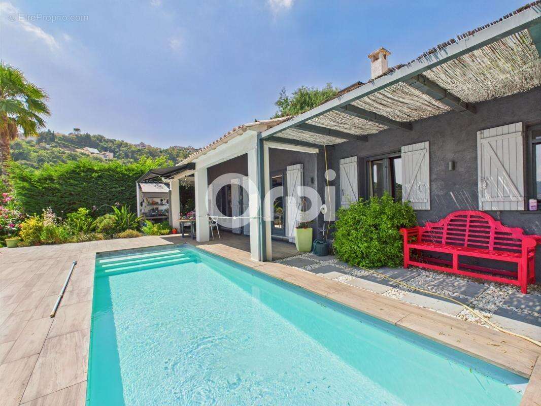 Vue mer et estérel - maison individuelle + studio + t2 - piscine - jardin - plein sud - photo 4