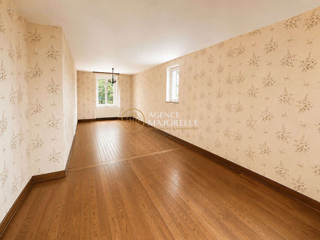 Maison de maître, Laxou village ( 6 chambres, garage et jardin). - photo 7