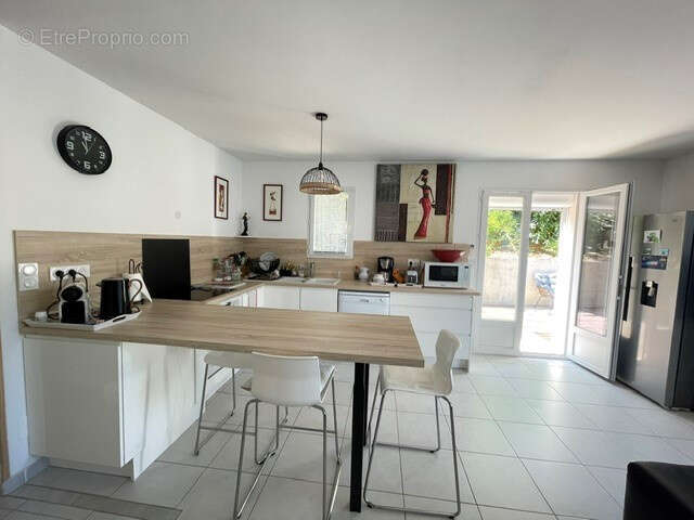 Ales - villa t4- excellent état - 85 m2 - jardin - garage. - photo 8